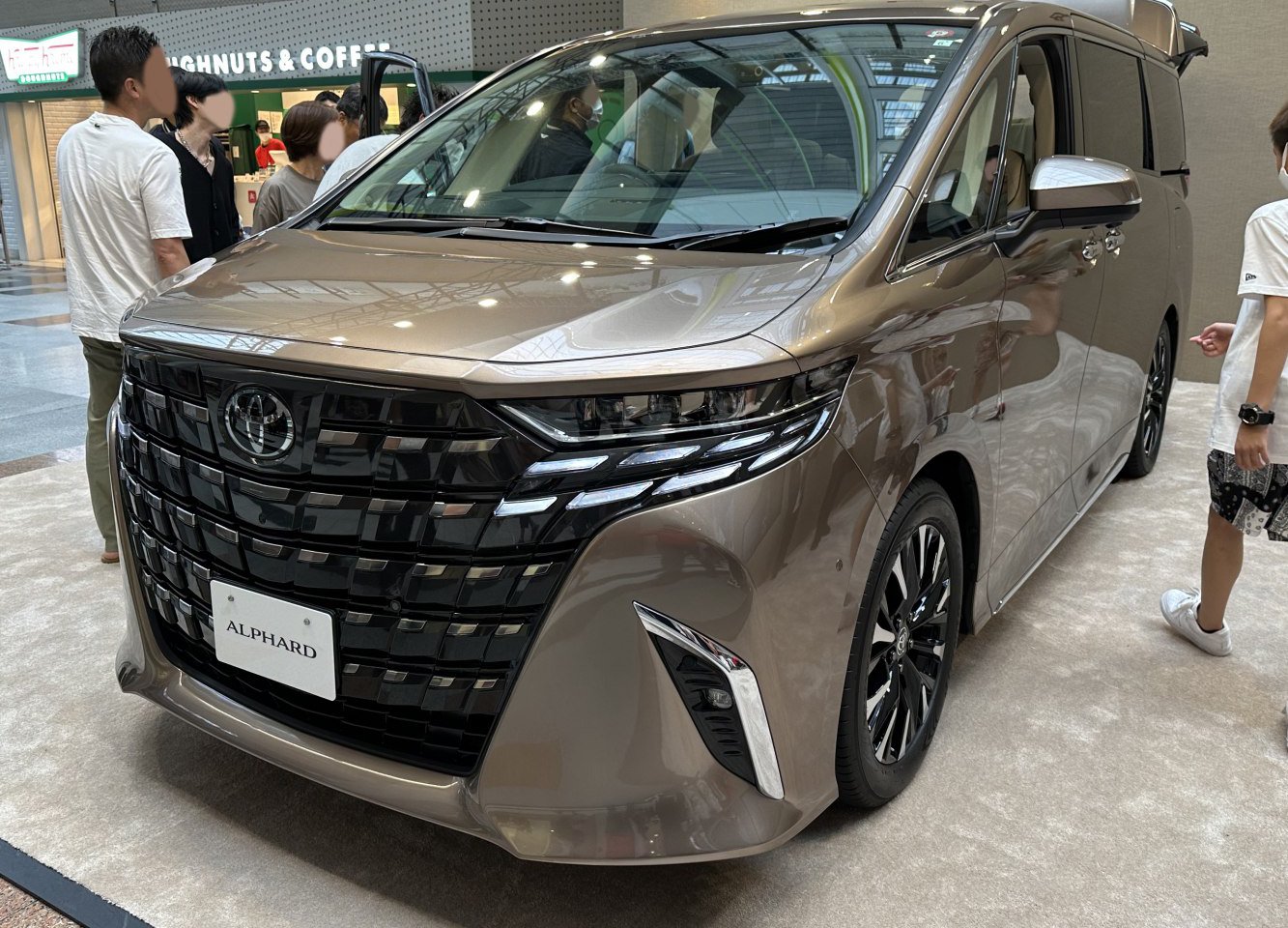 Toyota Alphard technical specifications and fuel economy